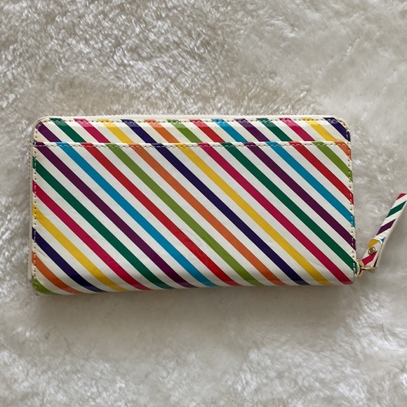 SALE❗️♠️Kate Spade New York Lacey Wallet: Multicolor stripe Zip Around Wallet♠️ - Picture 3 of 14